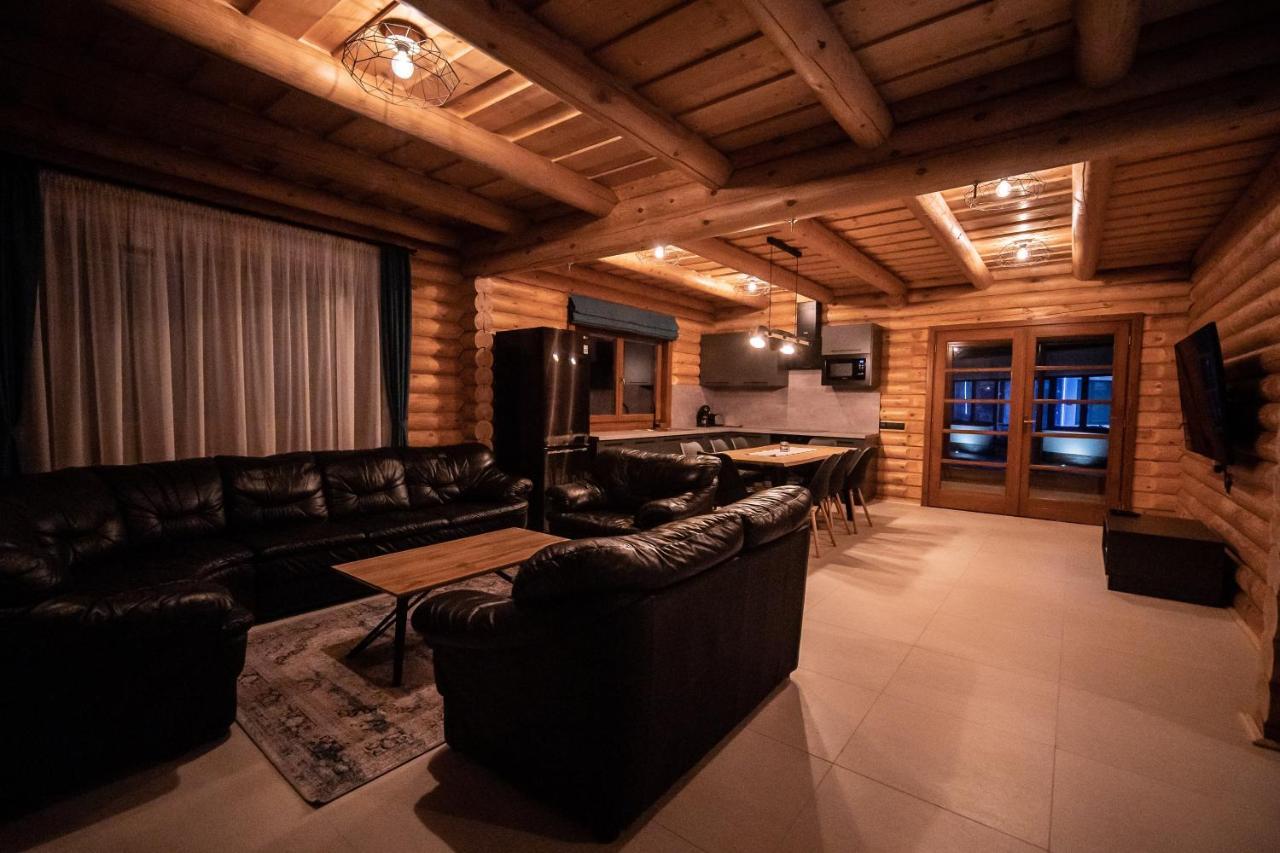 Mitosz Apartman Gyomaendrőd Exteriör bild